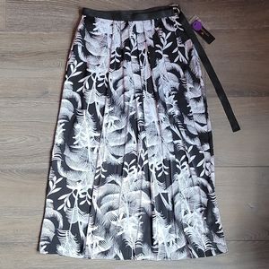 Worthington wrap around skirt size 4